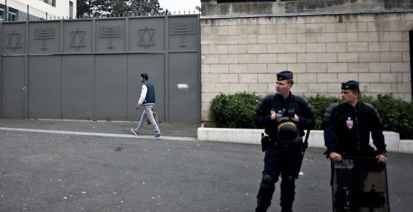 [Info VA] Sarcelles : un migrant sous OQTF interpellé pour avoir mimé une fusillade devant la grande synagogue