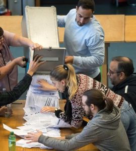 Suisse : la droite populiste largement en tête aux législatives
