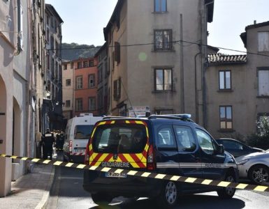 De nouveaux coups de feu tirés à Thiers, une place bouclée par la gendarmerie