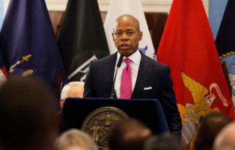 Des agents du FBI ont saisi les téléphones du maire de New York