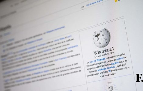 Wikipédia : entre polémiques et pages modifiées à l'excès, les batailles idéologiques rongent l'encyclopédie en ligne
