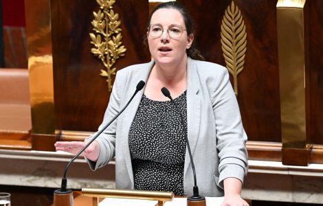 "Tu seras tondue à la Libération" : la députée écologiste Cyrielle Chatelain accuse un élu Renaissance de l'avoir menacée