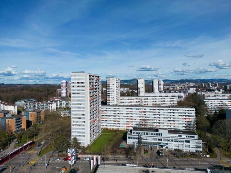 Incident à Berne-Bethlehem Des élèves encerclent une enseignante et crient «Allahu akbar»