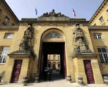 Accusé de viol, un maçon explique souffrir de somnambulisme sexuel