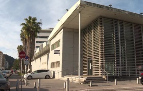 Réactions des syndicats à l'agression d'un policier au mortier à Nice : "il ne s'attendait pas à un tel déferlement de violences"