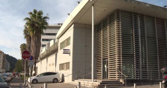 Réactions des syndicats à l'agression d'un policier au mortier à Nice : "il ne s'attendait pas à un tel déferlement de violences"