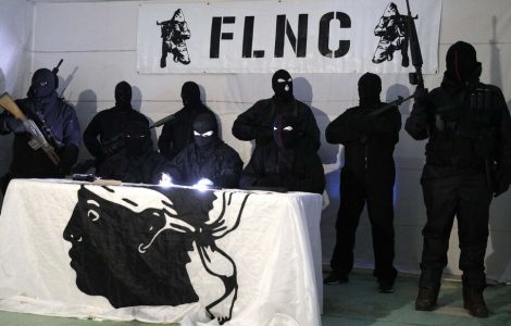 Corse : dans une vidéo, des militants cagoulés s’inquiètent d’une « colonisation de peuplement » de l’île