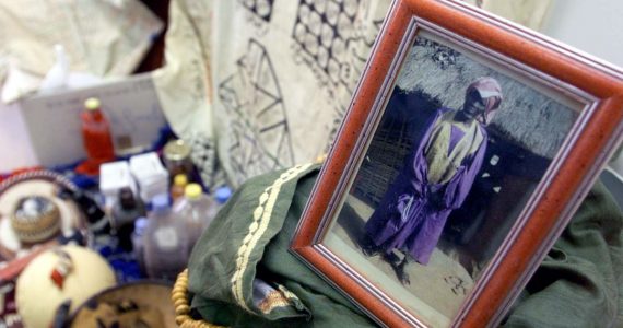 Un Camerounais appliquait une crème magique sur sa verge afin de pénétrer sa belle-fille, laquelle était ensorcelée : son procès a lieu à Mons