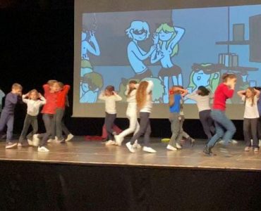 Polémique. "Les parents n'applaudissaient et ne riaient pas" : des scènes à caractère sexuel projetées lors d'un spectacle pour enfants