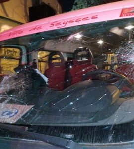 "Ils nous ont traités de sales petits blancs"... Des jeunes joueurs victimes d'insultes racistes et d'agressions lors d'un match