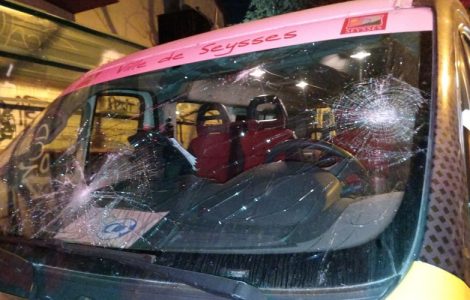 "Ils nous ont traités de sales petits blancs"... Des jeunes joueurs victimes d'insultes racistes et d'agressions lors d'un match