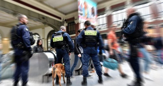 Explosifs détectés dans une valise à Perpignan : aéroport évacué, démineurs sur place et passager en garde à vue... ce que l'on sait