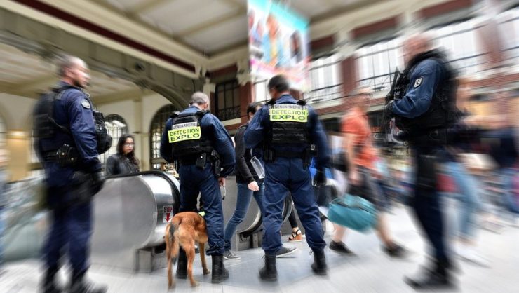 Explosifs détectés dans une valise à Perpignan : aéroport évacué, démineurs sur place et passager en garde à vue... ce que l'on sait