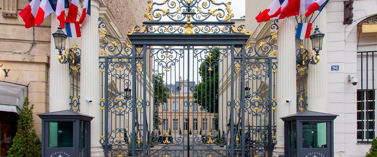 ministere-grille-beauvau_0-1200x500.jpg