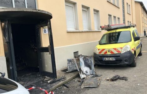 Deux blessés graves dans un incendie à Villeurbanne : le feu est parti dans deux escaliers différents