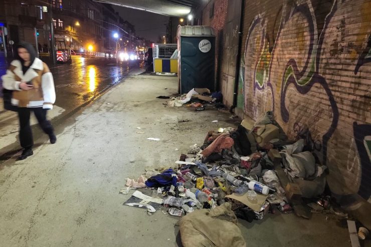 "Relations sexuelles, défécations, attaque à main armée" : un chantier de Schaerbeek tourne à l’horreur, les ouvriers forcés de se déplacer en groupe