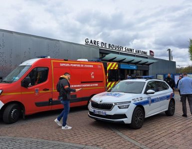 Poignardé à bord du RER D, un adolescent de 16 ans hospitalisé dans un état grave