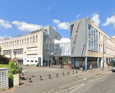 Saint-Ouen : une femme voilée s’introduit dans un lycée et demande à toutes les filles de porter le voile