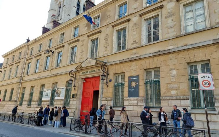 Où vivre à Paris pour que vos enfants bénéficient de la meilleure scolarité ? Notre classement exclusif