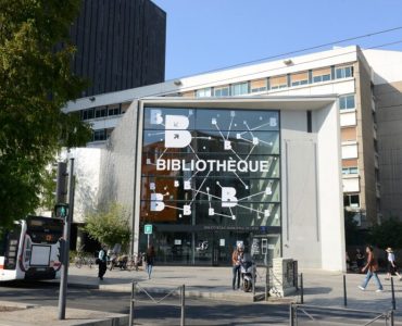 Lyon. Un homme sème le bazar à la bibliothèque de la Part-Dieu, deux policiers blessés