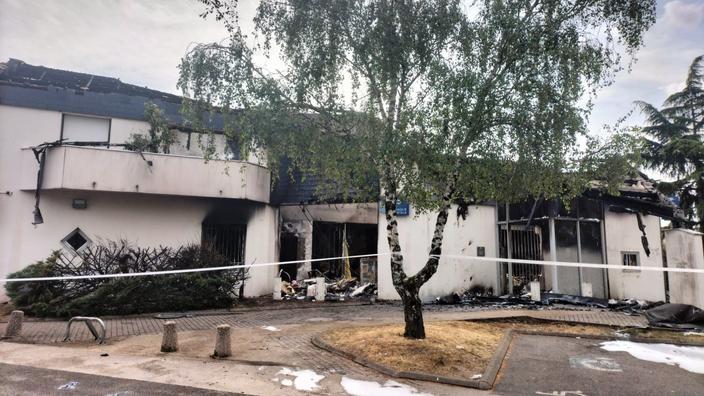 Incendié lors des émeutes de juin, ce bureau de poste près de Nantes ne rouvrira pas... au grand dam des riverains