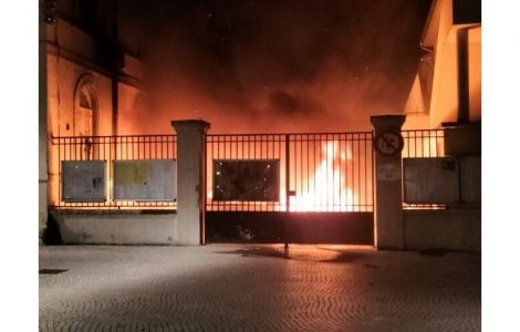 Métropole de Lyon De violents incidents ont éclaté dans le centre de Givors samedi soir