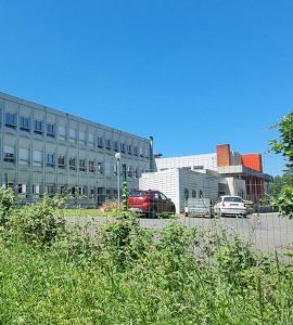 Le collège de Baignes saccagé, des plafonds effondrés, une croix gammée taguée ainsi que des… inscriptions anti-RN