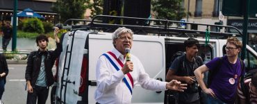 Saint-Ouen : un homme armé d’un couteau perturbe un rassemblement en soutien à Éric Coquerel et menace un élu