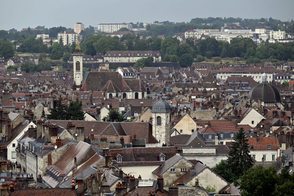 Une femme attaquée à la machette dans le centre-ville de Besançon