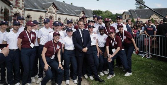 Les grands ratés du service national universel, cette promesse d’Emmanuel Macron