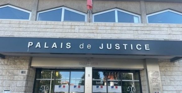 Tribunal de Bayonne : dix-huit mois de prison pour vol avec violence devant un arrêt de bus