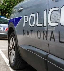 Métropole de Grenoble Deux hommes armés d'une kalachnikov interpellés par la police après des coups de feu