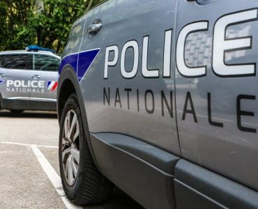 Métropole de Grenoble Deux hommes armés d'une kalachnikov interpellés par la police après des coups de feu
