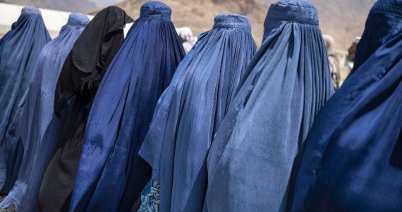 Toute femme afghane peut prétendre au statut de réfugié dans l'UE
