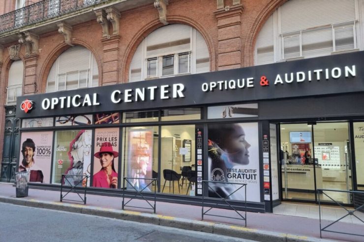 Collages de stickers, clients photographiés… Des commerces "estampillés juifs" pris pour cible à Toulouse
