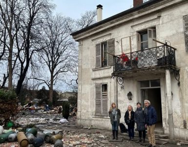 Stains : une centaine de personnes squattent une maison, les propriétaires retrouvent un bien « ravagé »