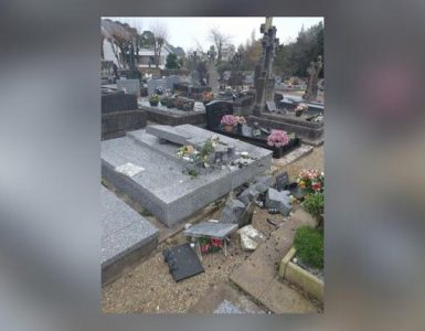 A la Trinité-sur-Mer, la tombe de Jean-Marie Le Pen dégradée à la masse