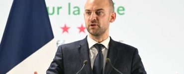 Paris a mis en place des "restrictions d'accès" en France contre des "dignitaires" algériens, annonce le ministre Jean-Noël Barrot