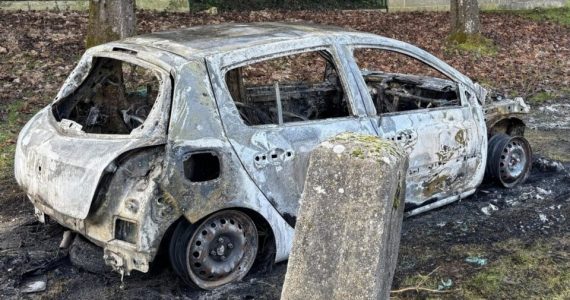 "Aucune tentative d'intimidation ne m'impressionnera" : un maire de Seine-et-Marne découvre sa voiture brûlée