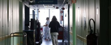 Un homme agresse trois médecins après la mort d’un membre de sa famille à l’hôpital de Châlons-en-Champagne