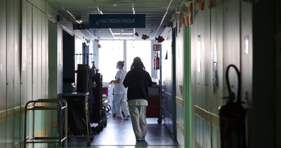 Un homme agresse trois médecins après la mort d’un membre de sa famille à l’hôpital de Châlons-en-Champagne