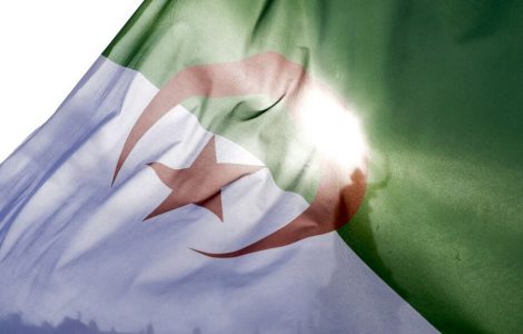 Un Algérien, visé par une OQTF, refoulé à Oran malgré sa carte d’identité valide