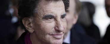 Bousculé lors d’un rassemblement à Paris, Jack Lang transporté à l’hôpital