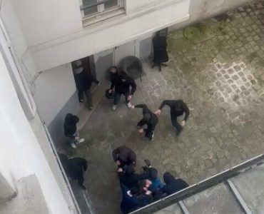 PARIS. Des jeunes Kurdes antifascistes attaqués par des Loups Gris turcs ?