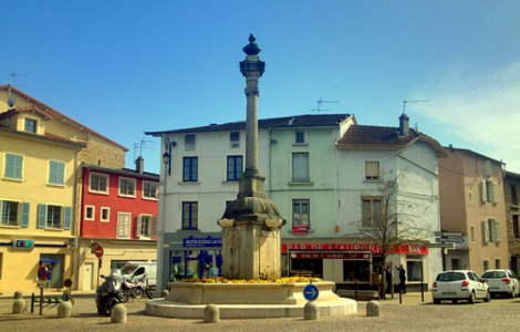 place carnot montluel