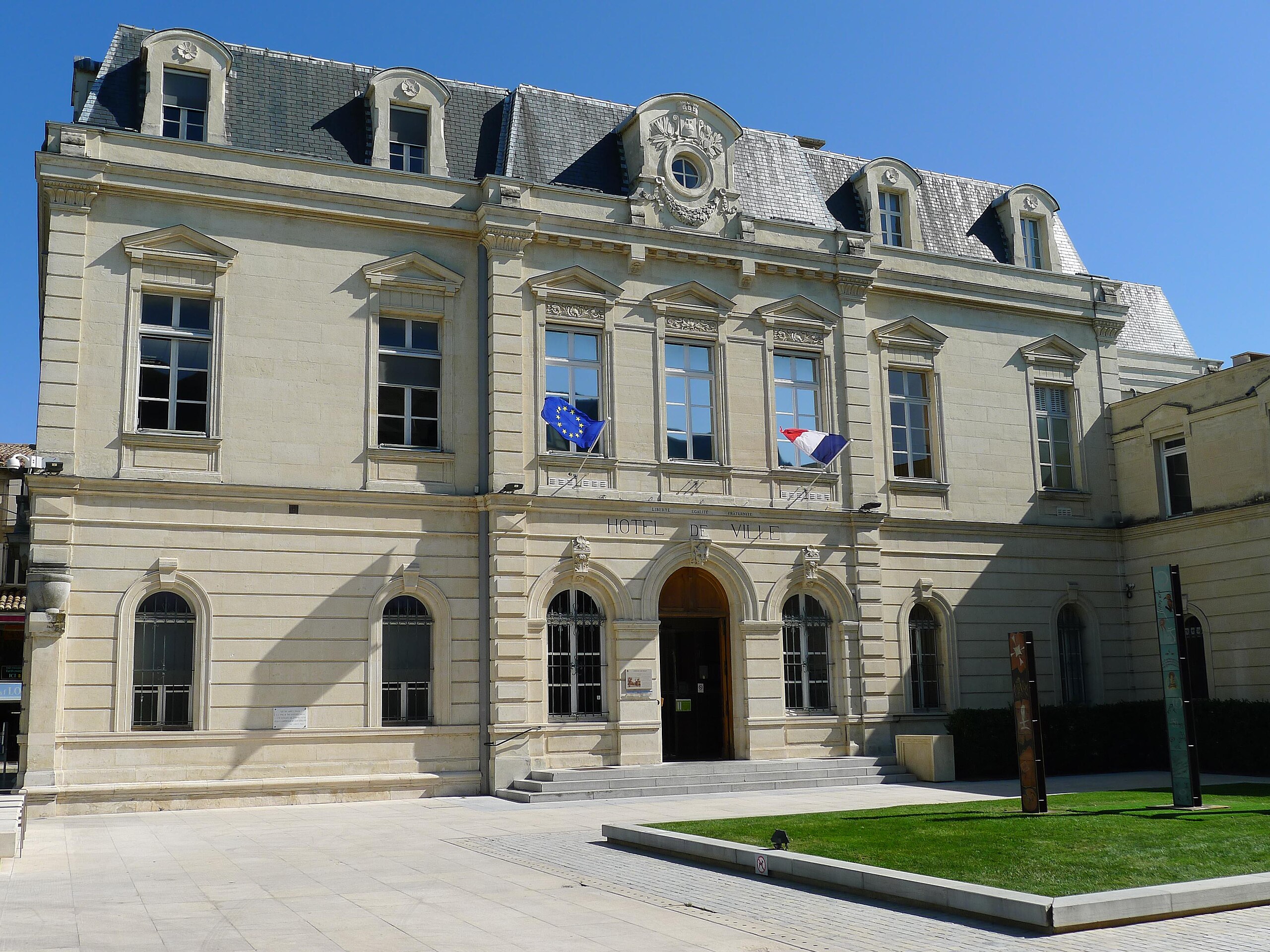 Hôtel de ville de Montélimar, le 22 septembre 2011. Photographie d’archive de la commune.