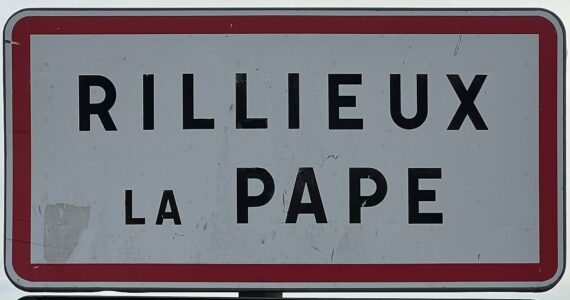 Panneau d’entrée de Rillieux-la-Pape en décembre 2023