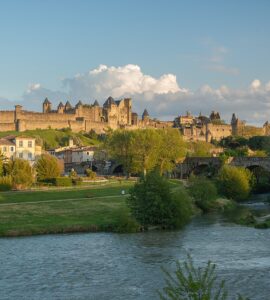 Vue de Carcassonne, de l’Aude et du Pont-Vieux, photographie d’illustration.