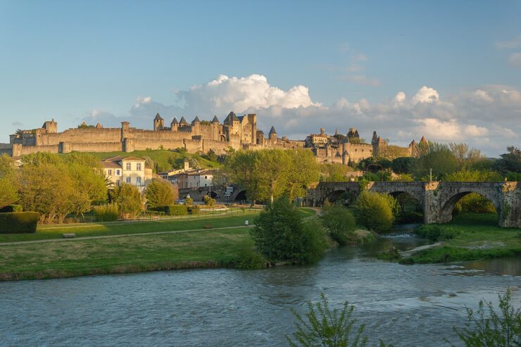 Vue de Carcassonne, de l’Aude et du Pont-Vieux, photographie d’illustration.