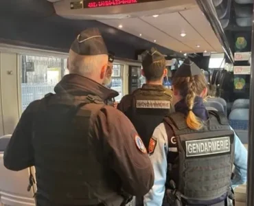 Gendarmes à bord d’un train, photo d’illustration